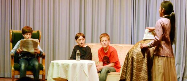 Theater AG "Eine ganz normale Familie"